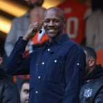 Rapper Giggs występuje w przerwie meczu NFL w Londynie